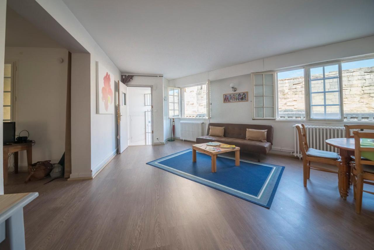 Appartement De Charme - Vue Sur Remparts - Wifi Gratuit - Parking Payant A Proximite Avignon Exterior foto