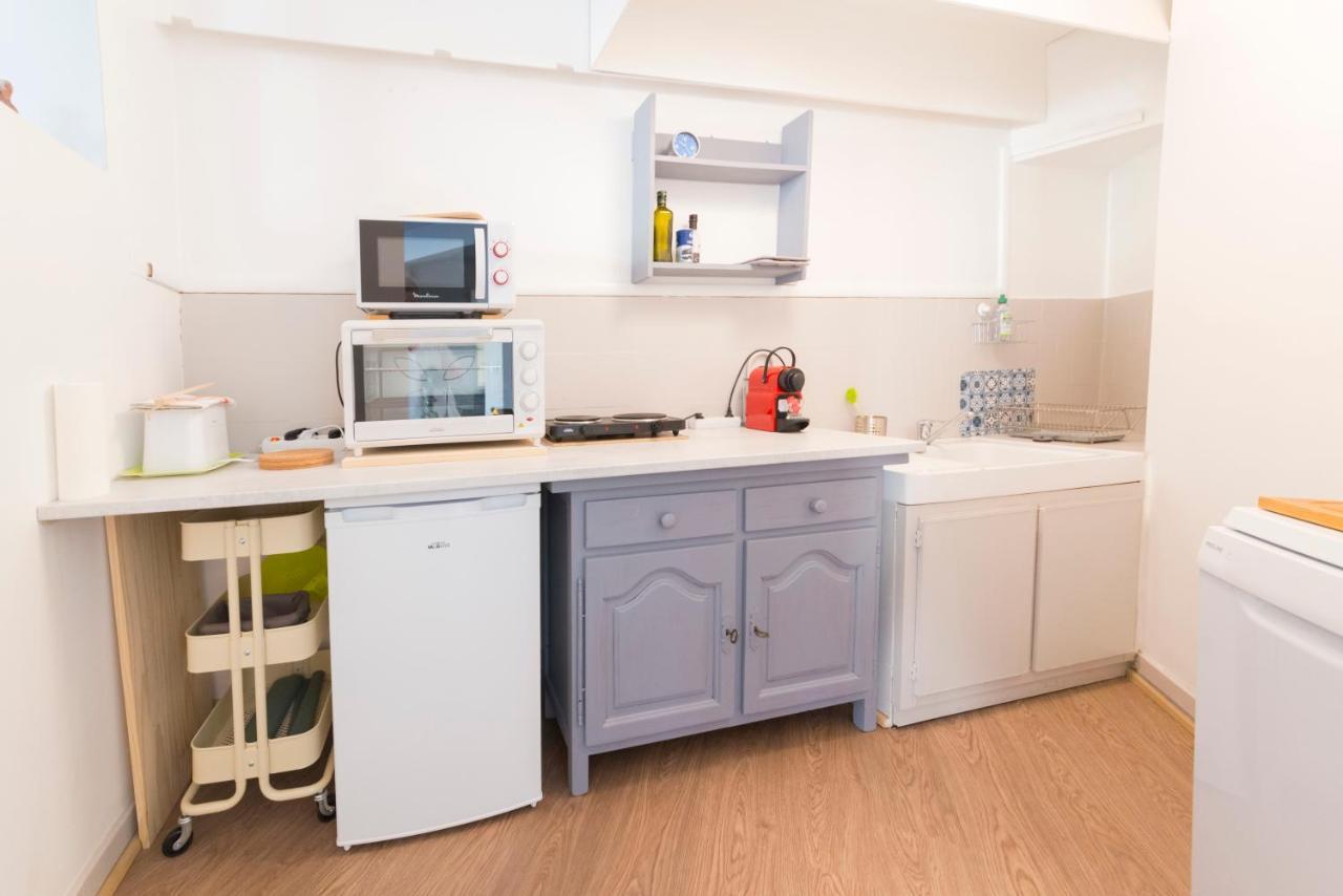 Appartement De Charme - Vue Sur Remparts - Wifi Gratuit - Parking Payant A Proximite Avignon Exterior foto