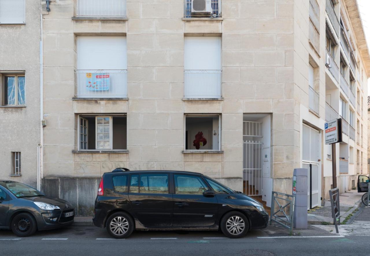 Appartement De Charme - Vue Sur Remparts - Wifi Gratuit - Parking Payant A Proximite Avignon Exterior foto